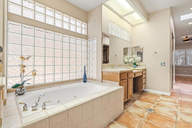 78292 Kensington Avenue, Palm Desert, CA 92211
