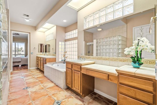 78292 Kensington Avenue, Palm Desert, CA 92211