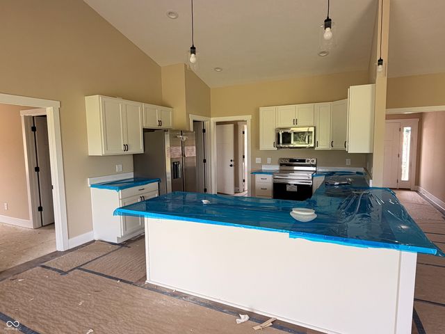 10 Pine Hills Court, Crawfordsville, IN 47933