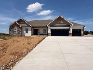 10 Pine Hills Court, Crawfordsville, IN 47933
