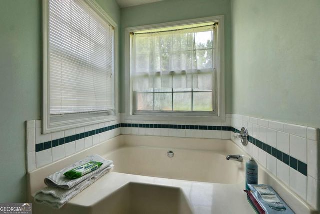 2805 Avalon Meadows Lane, Lawrenceville, GA 30044