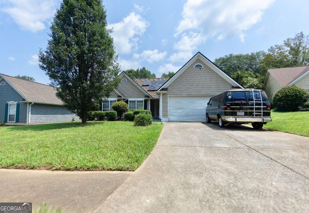 2805 Avalon Meadows Lane, Lawrenceville, GA 30044