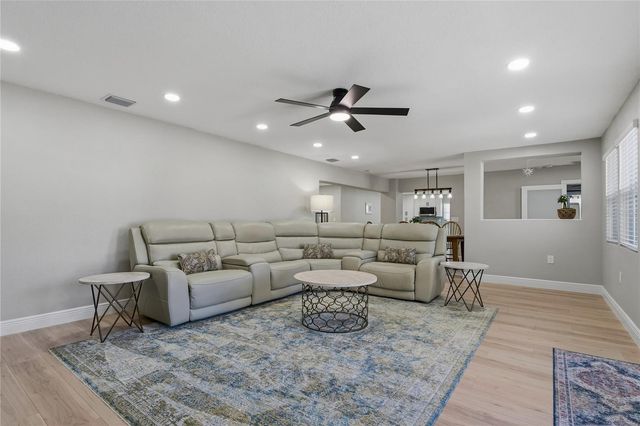 335 CROSSWINDS DRIVE, Palm Harbor, FL 34683