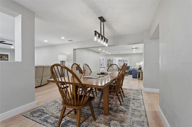 335 CROSSWINDS DRIVE, Palm Harbor, FL 34683