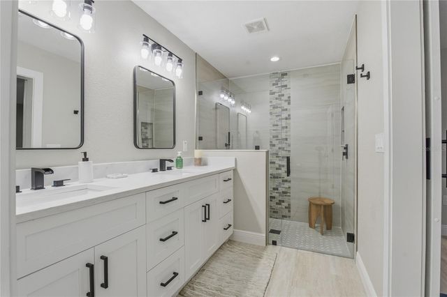 335 CROSSWINDS DRIVE, Palm Harbor, FL 34683