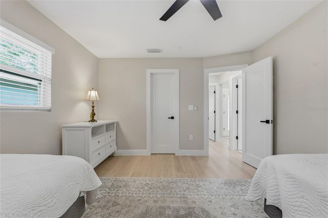 335 CROSSWINDS DRIVE, Palm Harbor, FL 34683