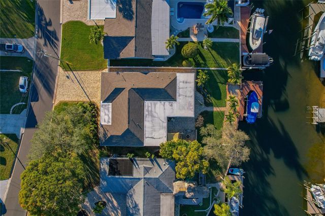 335 CROSSWINDS DRIVE, Palm Harbor, FL 34683