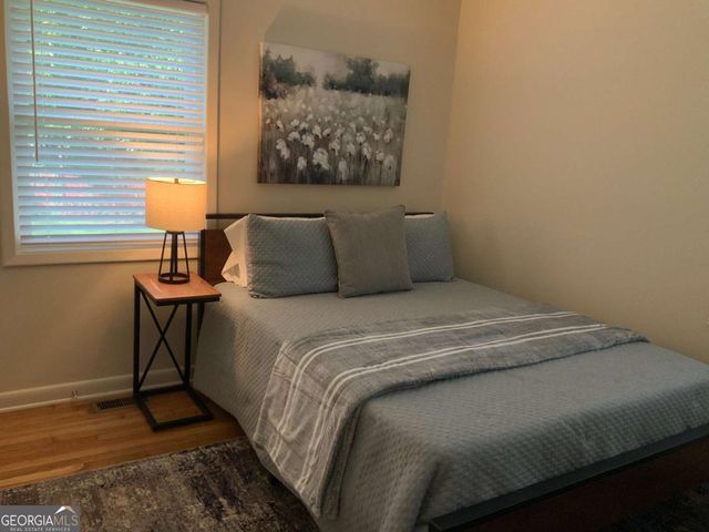 605 Floyd Drive SE, Smyrna, GA 30082