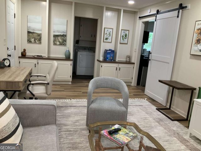 605 Floyd Drive SE, Smyrna, GA 30082