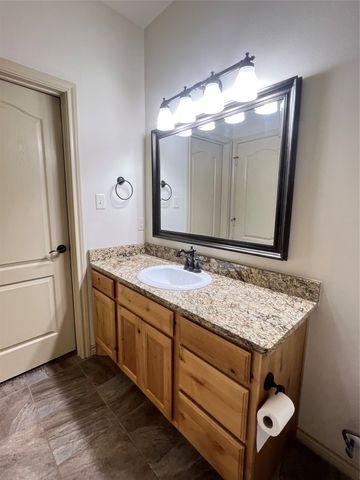 214 Lasso Court, Mabank, TX 75143
