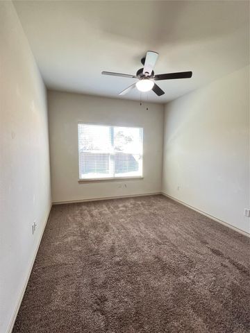 214 Lasso Court, Mabank, TX 75143
