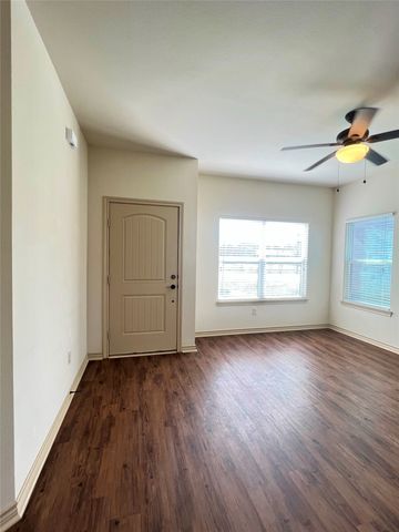 214 Lasso Court, Mabank, TX 75143