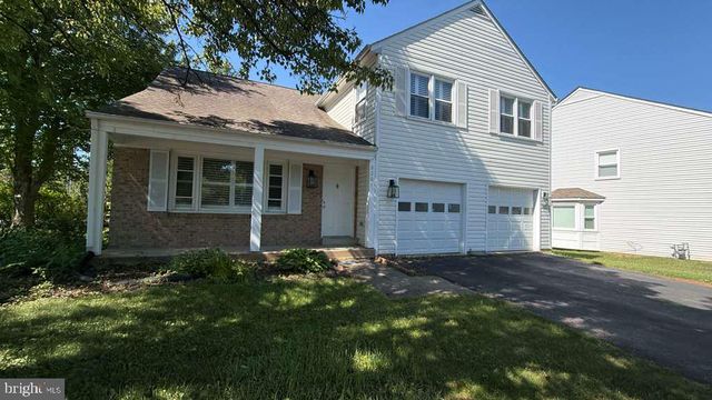 8201 BELL LN, Vienna, VA 22182