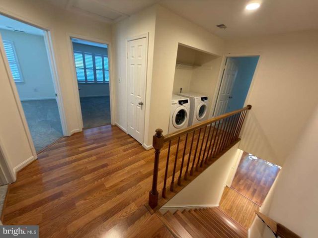 8201 BELL LN, Vienna, VA 22182
