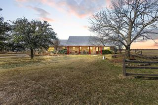 1233 FM 901, Collinsville, TX 76233