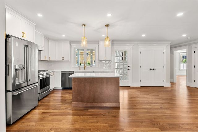 9 Harvey Park, Lynnfield, MA 01940