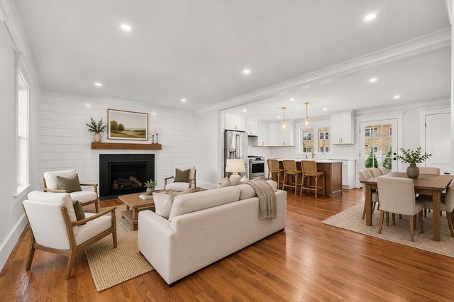 9 Harvey Park, Lynnfield, MA 01940