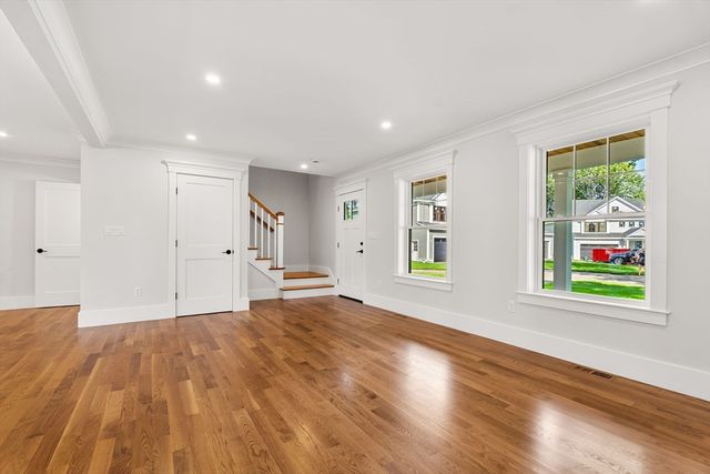 9 Harvey Park, Lynnfield, MA 01940
