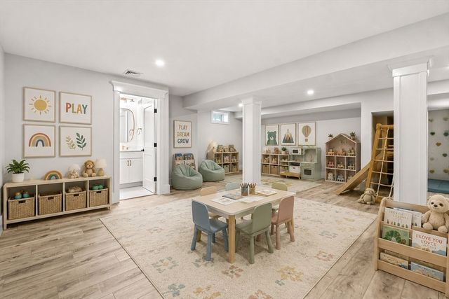 9 Harvey Park, Lynnfield, MA 01940