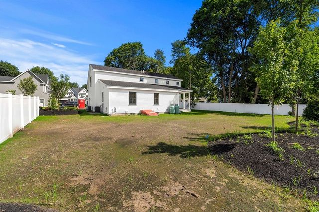 9 Harvey Park, Lynnfield, MA 01940