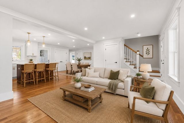 9 Harvey Park, Lynnfield, MA 01940