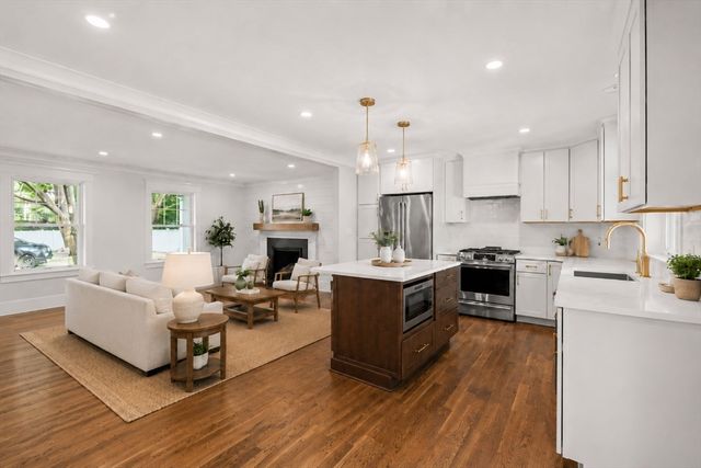 9 Harvey Park, Lynnfield, MA 01940