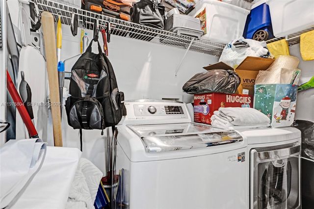 3330 NE 190th St 1212, Aventura, FL 33180