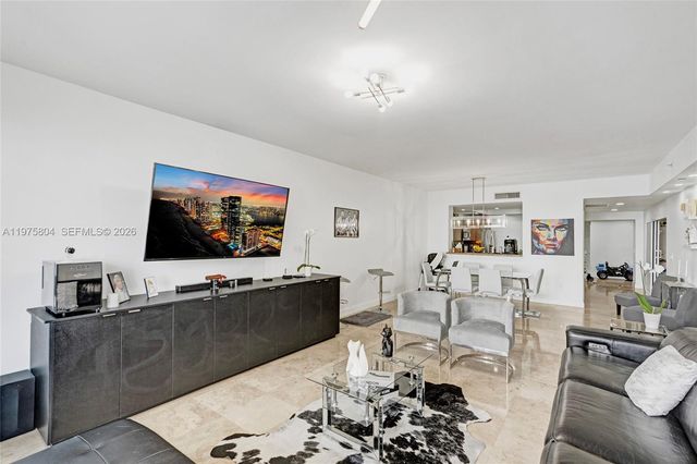 3330 NE 190th St 1212, Aventura, FL 33180