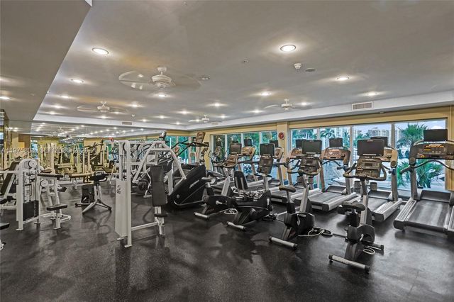 3330 NE 190th St 1212, Aventura, FL 33180