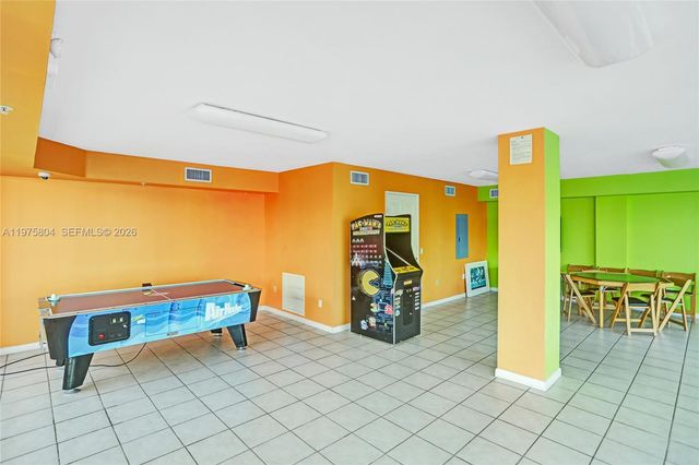 3330 NE 190th St 1212, Aventura, FL 33180