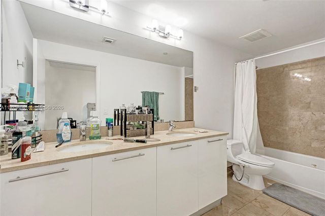 3330 NE 190th St 1212, Aventura, FL 33180