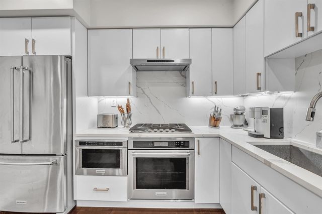 746 NE 16th Terrace, Fort Lauderdale, FL 33304