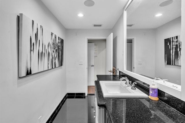 746 NE 16th Terrace, Fort Lauderdale, FL 33304
