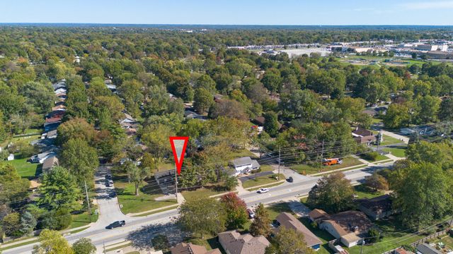 2410 S Fremont Avenue, Springfield, MO 65804