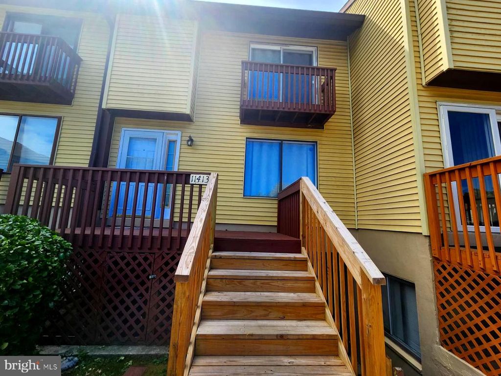 11413 LAURELWALK DR #116, Laurel, MD 20708