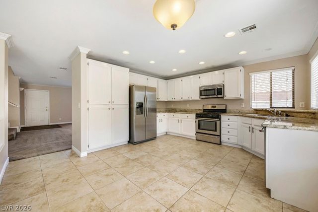 946 Saddle Horn Drive, Henderson, NV 89002