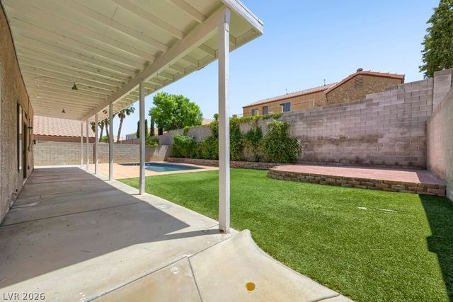 946 Saddle Horn Drive, Henderson, NV 89002