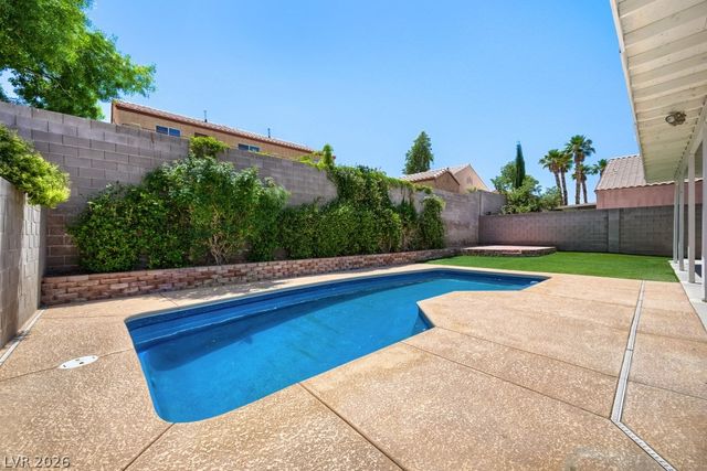 946 Saddle Horn Drive, Henderson, NV 89002