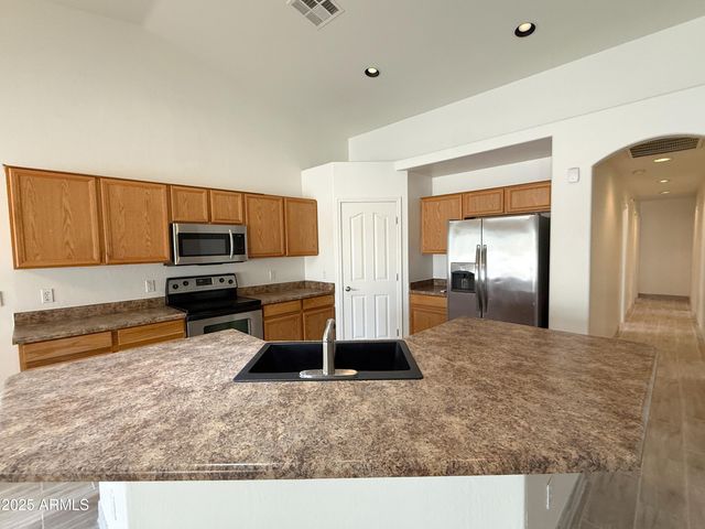 2538 W Maldonado Road, Phoenix, AZ 85041