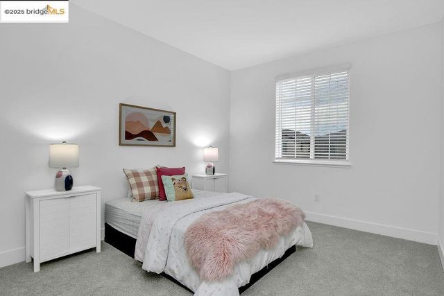 212 Brush Creek Dr, Brentwood, CA 94513