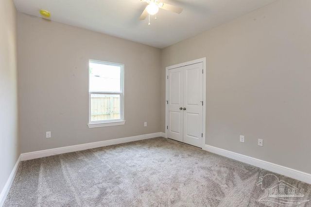 2149 Paloma St, Navarre, FL 32566