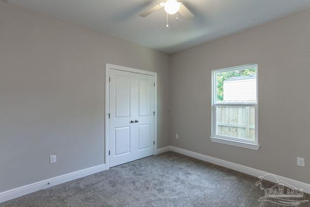 2149 Paloma St, Navarre, FL 32566