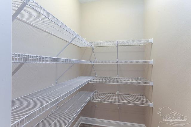 2149 Paloma St, Navarre, FL 32566