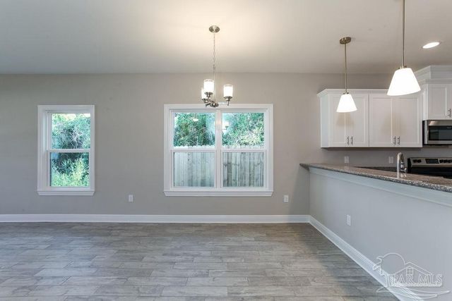 2149 Paloma St, Navarre, FL 32566