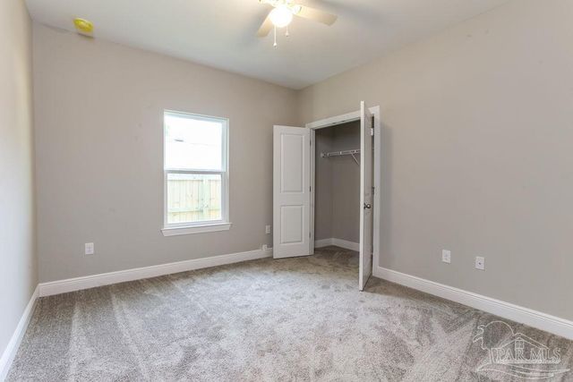 2149 Paloma St, Navarre, FL 32566