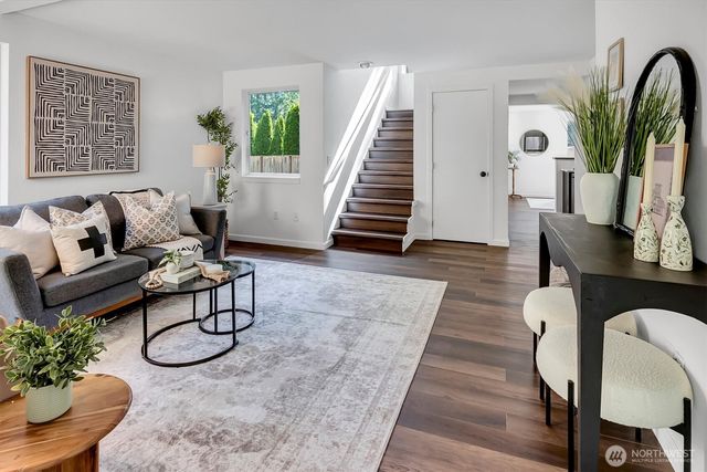 4180 244th Place SE, Sammamish, WA 98029
