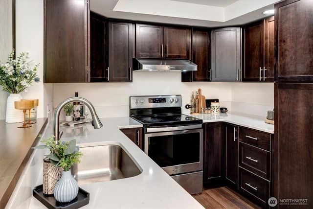 4180 244th Place SE, Sammamish, WA 98029