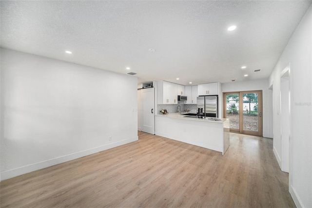 3812 W ROGERS AVENUE, Tampa, FL 33611