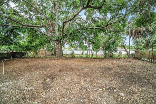3812 W ROGERS AVENUE, Tampa, FL 33611