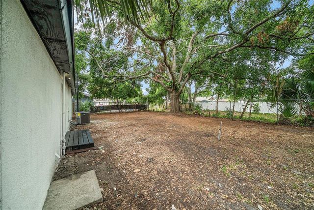 3812 W ROGERS AVENUE, Tampa, FL 33611